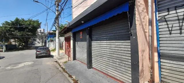 Sobrado à venda com 4 quartos, 250m² - Foto 1