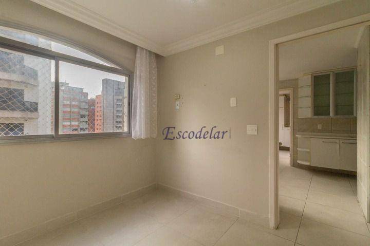 Apartamento à venda com 3 quartos, 204m² - Foto 4