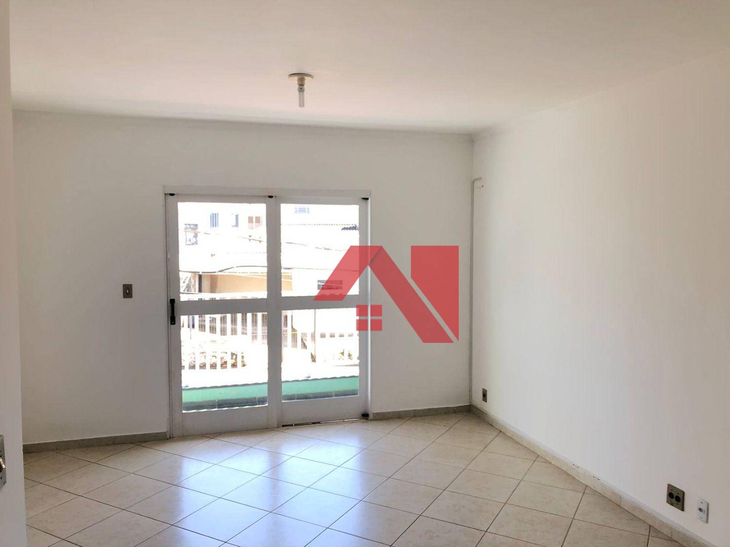 Apartamento à venda com 3 quartos, 90m² - Foto 1