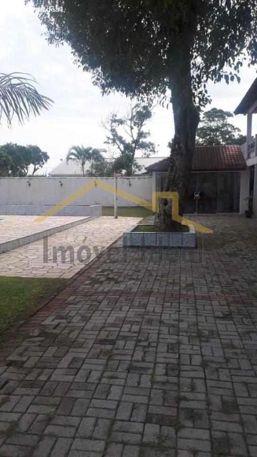 Sobrado à venda com 8 quartos, 395m² - Foto 1