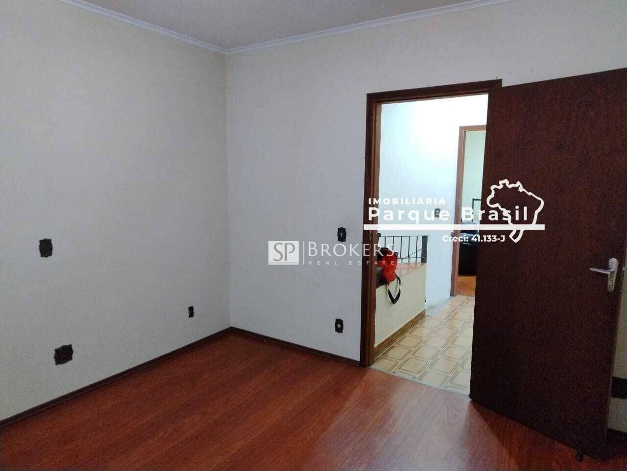 Casa à venda com 3 quartos, 200m² - Foto 47