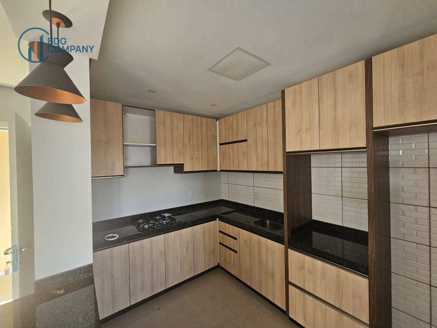 Apartamento à venda com 2 quartos, 70m² - Foto 11