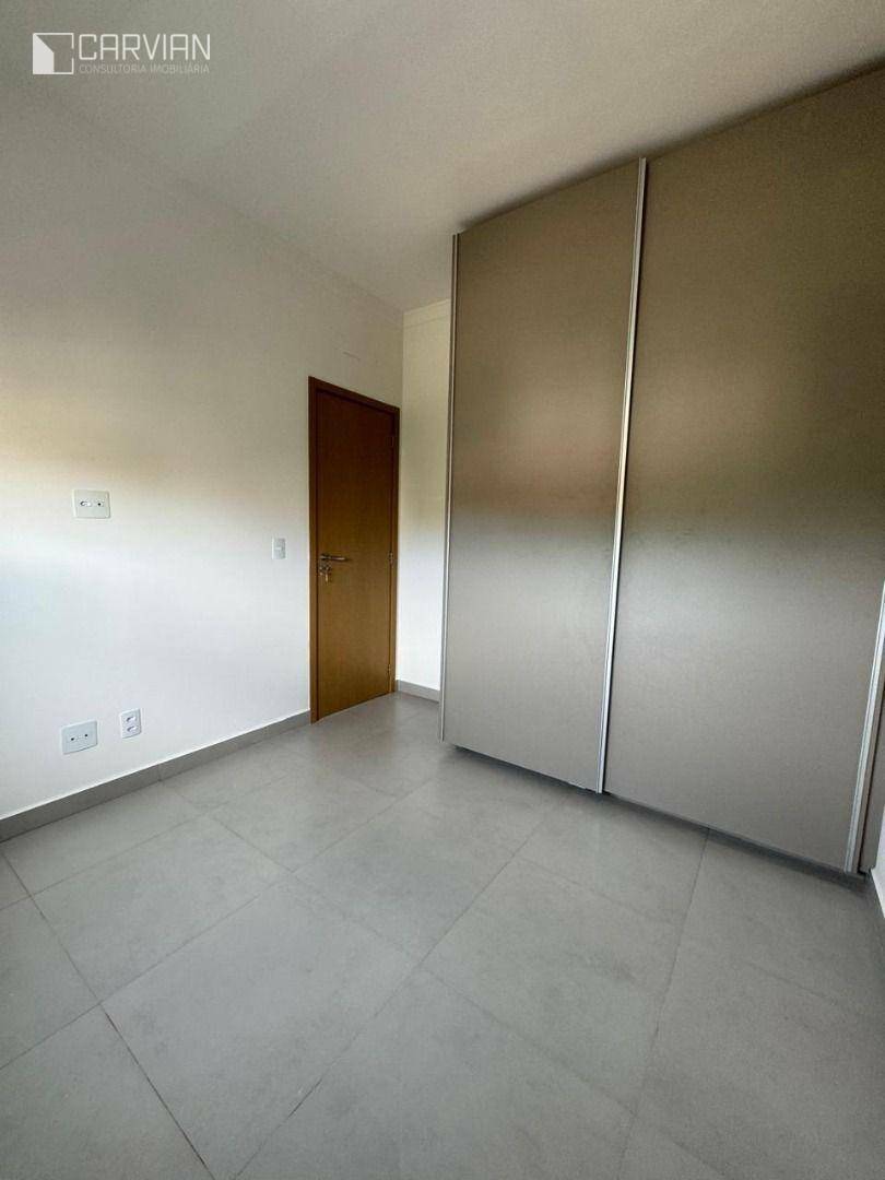 Apartamento para alugar com 3 quartos, 90m² - Foto 18