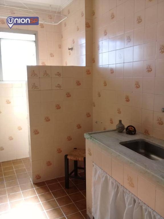 Apartamento à venda com 1 quarto, 42m² - Foto 6