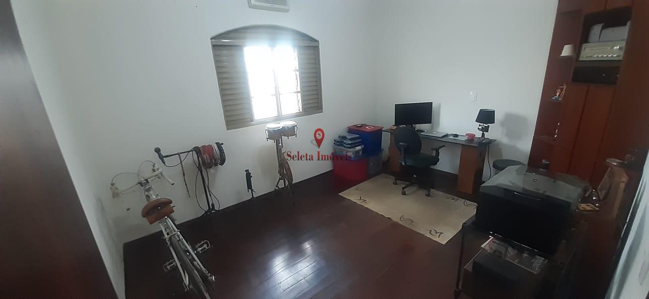 Casa à venda com 3 quartos, 358m² - Foto 12