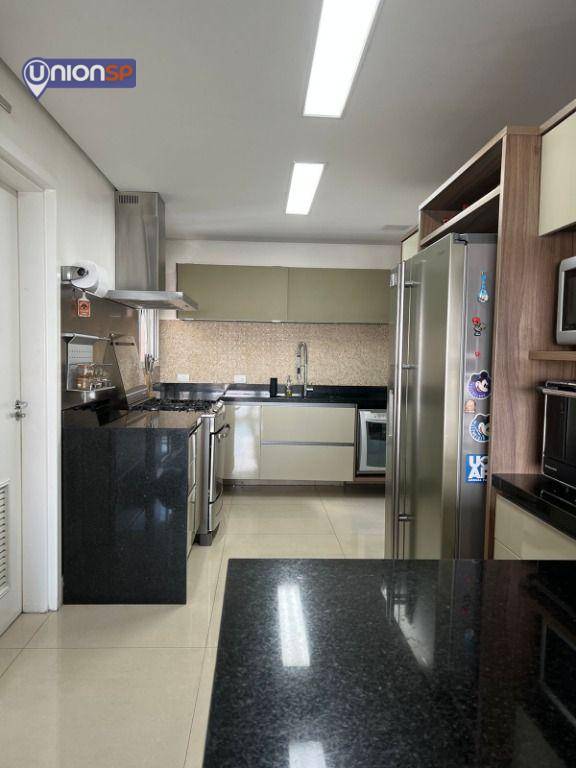 Apartamento à venda com 3 quartos, 200m² - Foto 20