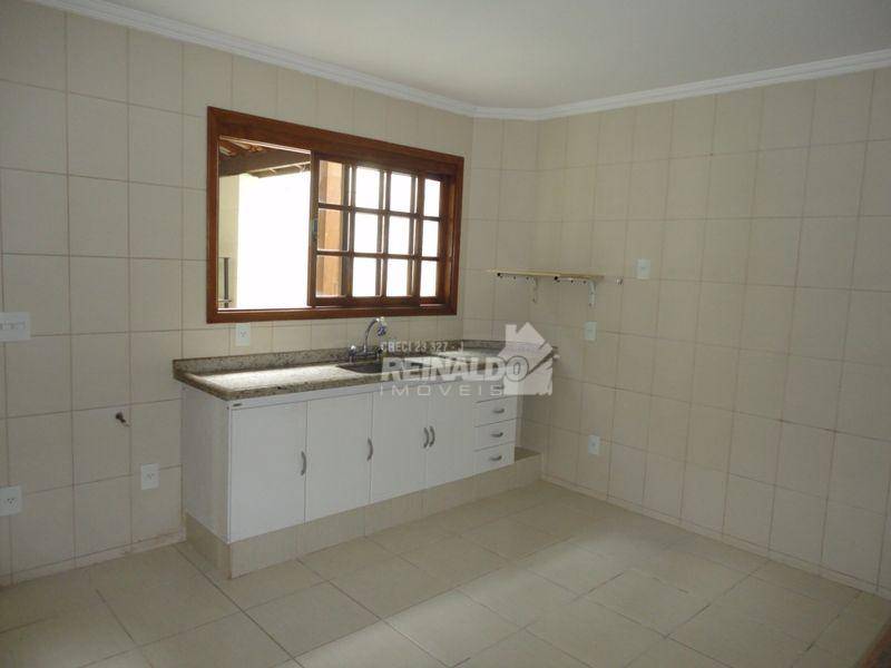 Casa de Condomínio para alugar com 3 quartos, 250m² - Foto 28