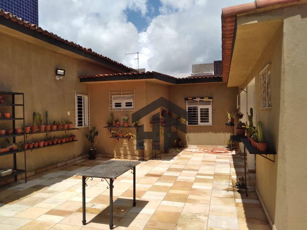 Casa à venda com 3 quartos, 450M2 - Foto 2