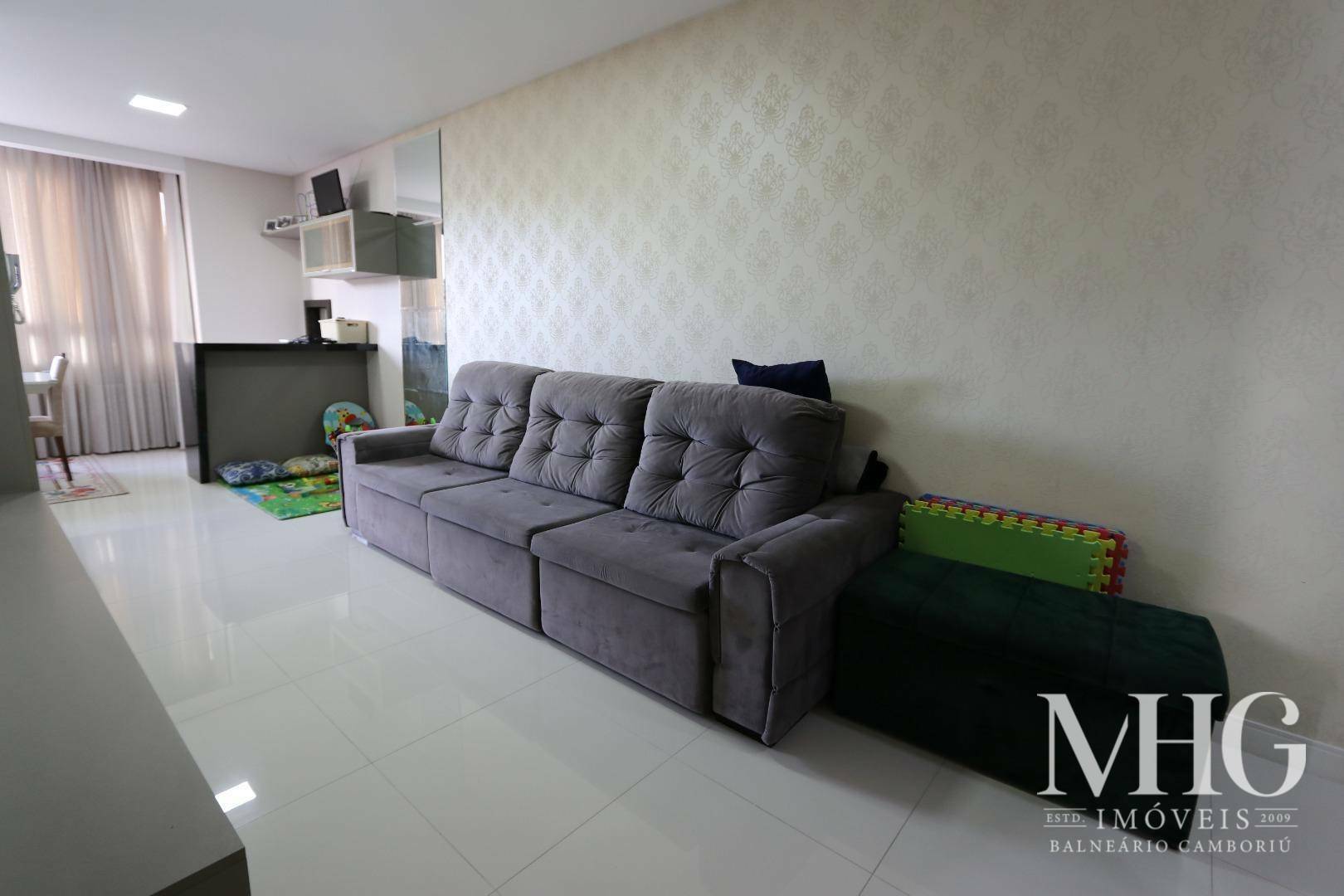 Apartamento à venda com 2 quartos, 77m² - Foto 17