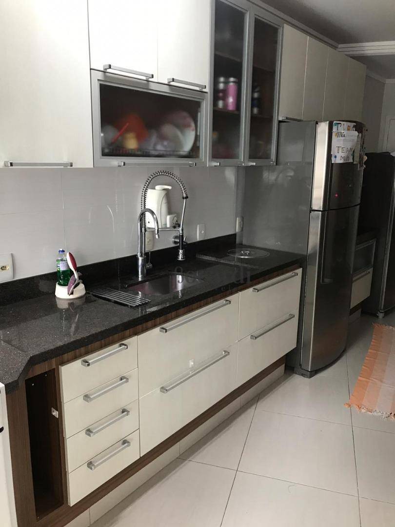 Apartamento à venda com 3 quartos, 130m² - Foto 11