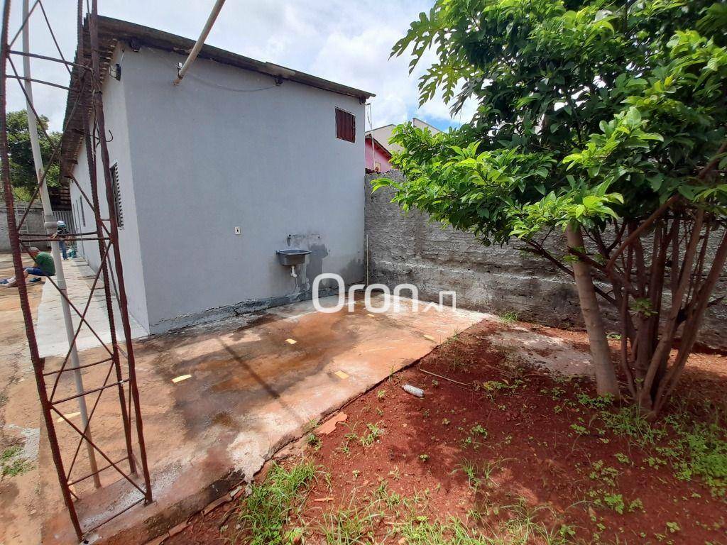 Casa à venda com 2 quartos, 90m² - Foto 6