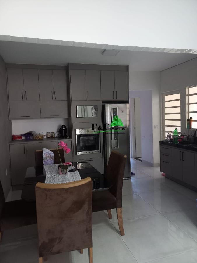 Casa à venda com 2 quartos, 120m² - Foto 5