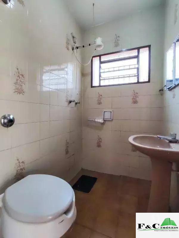 Casa à venda com 3 quartos, 200m² - Foto 7