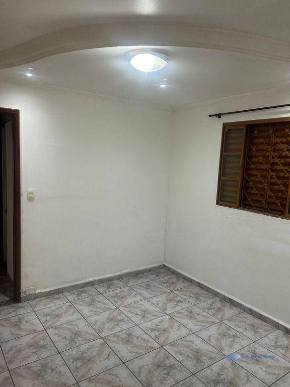 Casa à venda com 3 quartos, 98m² - Foto 23