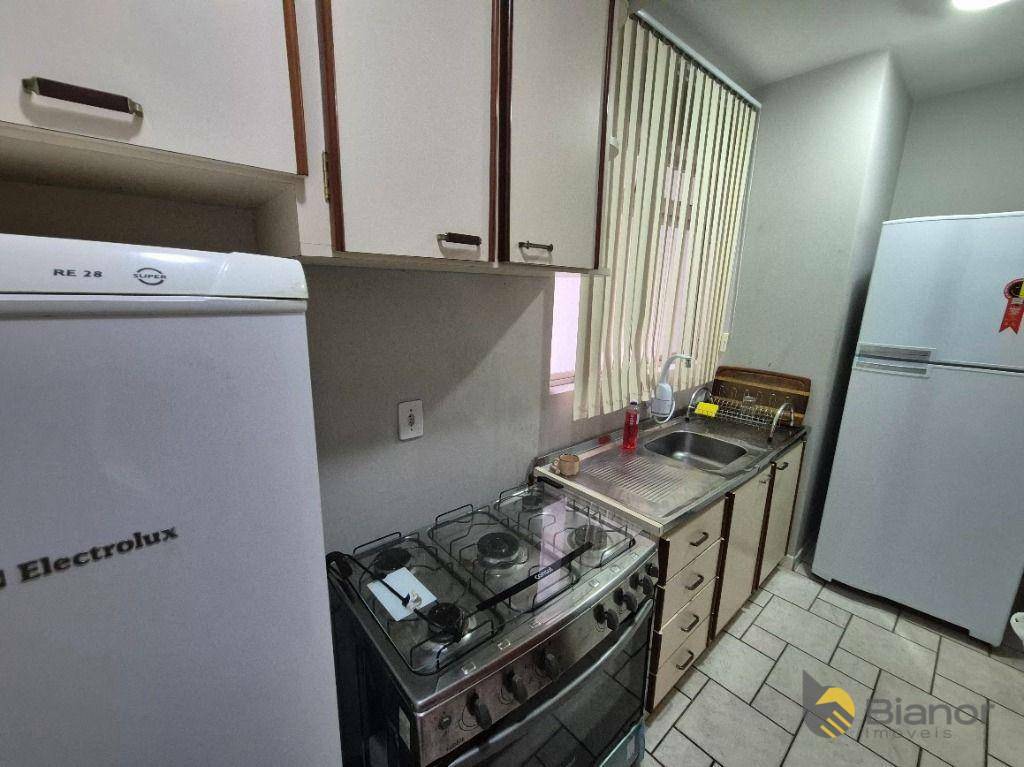 Apartamento à venda com 3 quartos, 93m² - Foto 5