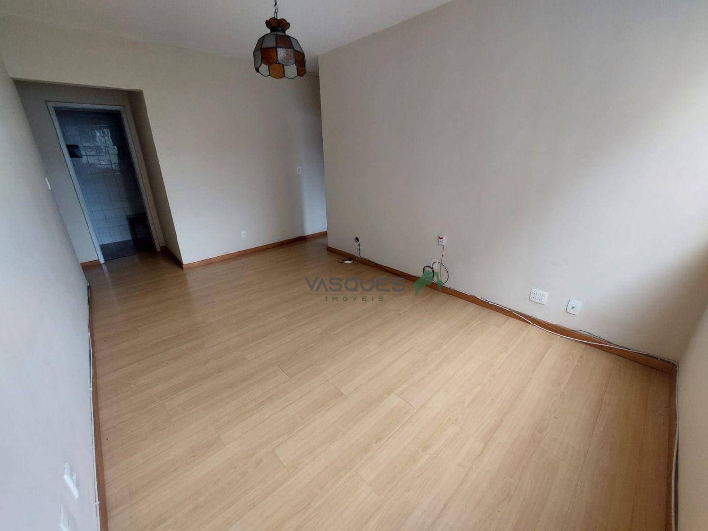 Apartamento para alugar com 1 quarto, 50m² - Foto 3