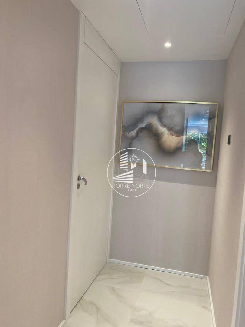 Apartamento à venda com 3 quartos, 157m² - Foto 15