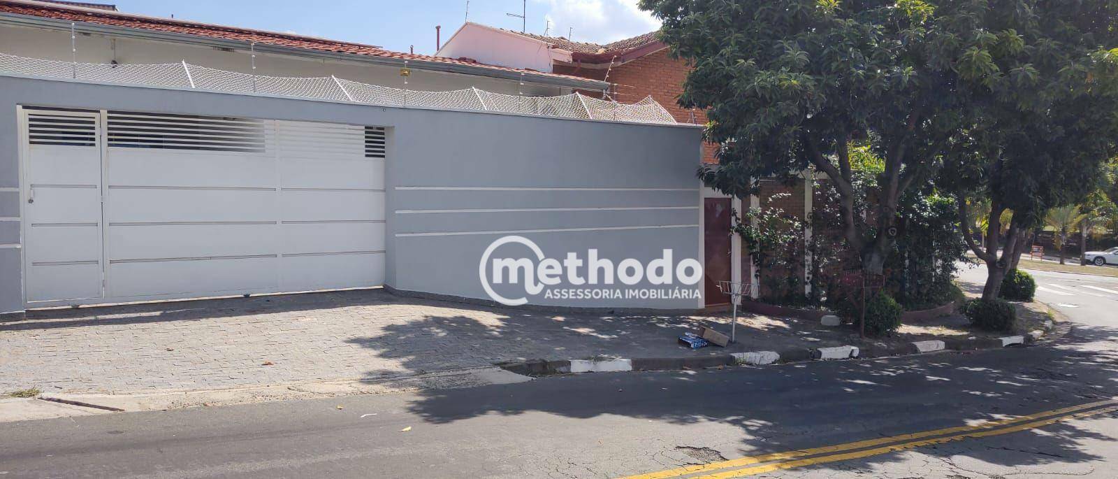 Casa à venda com 4 quartos, 182m² - Foto 1