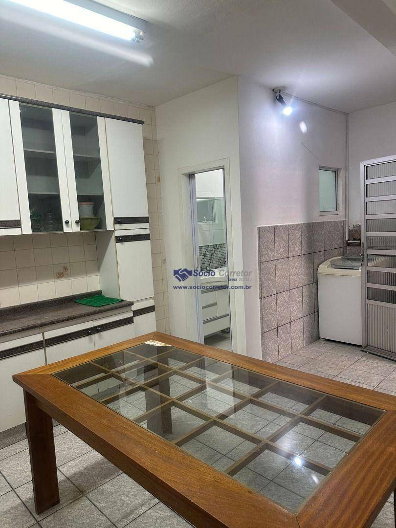 Sobrado à venda e aluguel com 4 quartos, 220m² - Foto 14