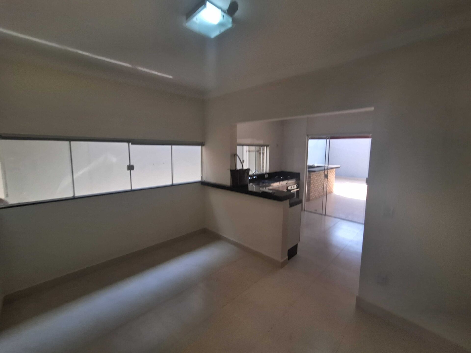 Casa para alugar com 3 quartos, 190m² - Foto 16