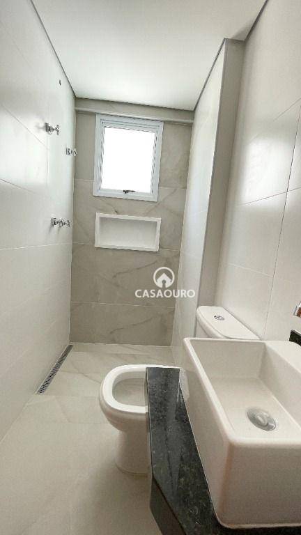 Apartamento à venda com 2 quartos, 62m² - Foto 15