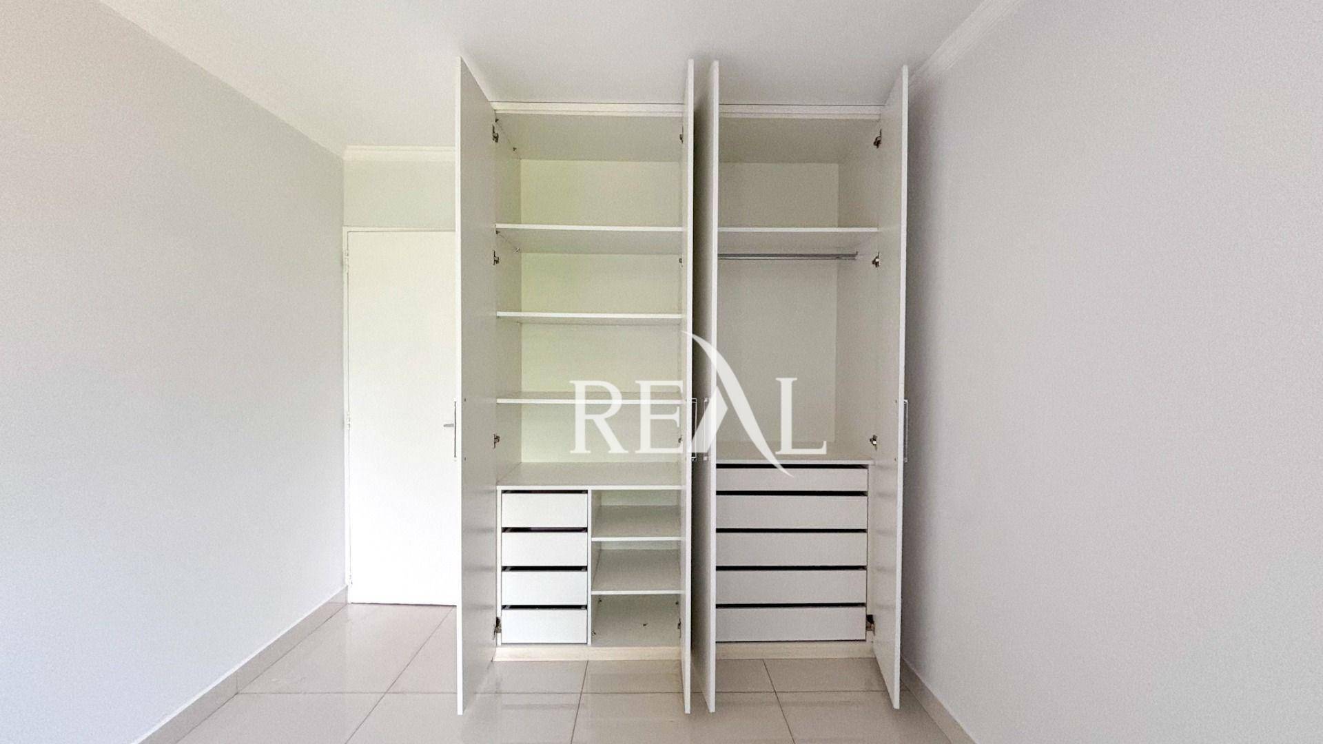 Apartamento para alugar com 3 quartos, 137m² - Foto 17