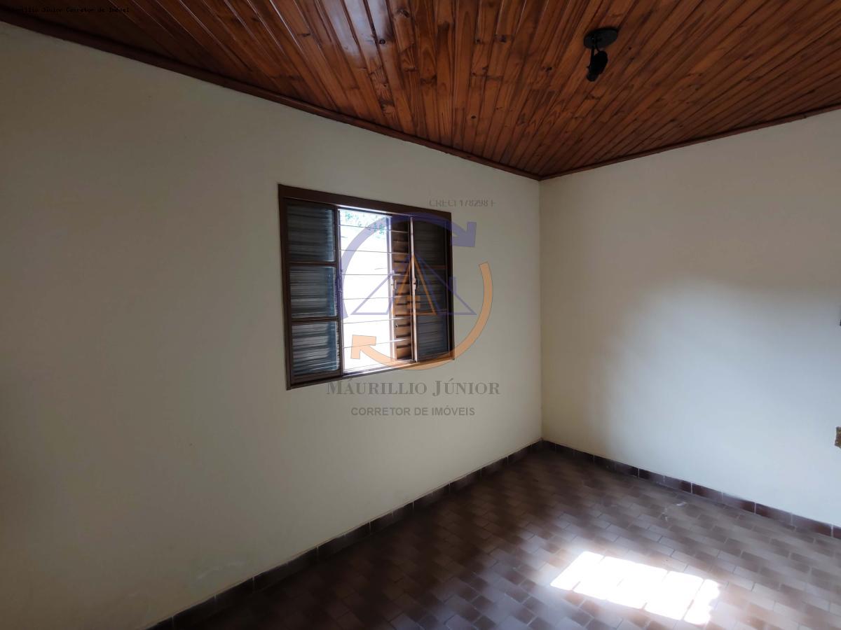 Casa à venda com 3 quartos, 242m² - Foto 10