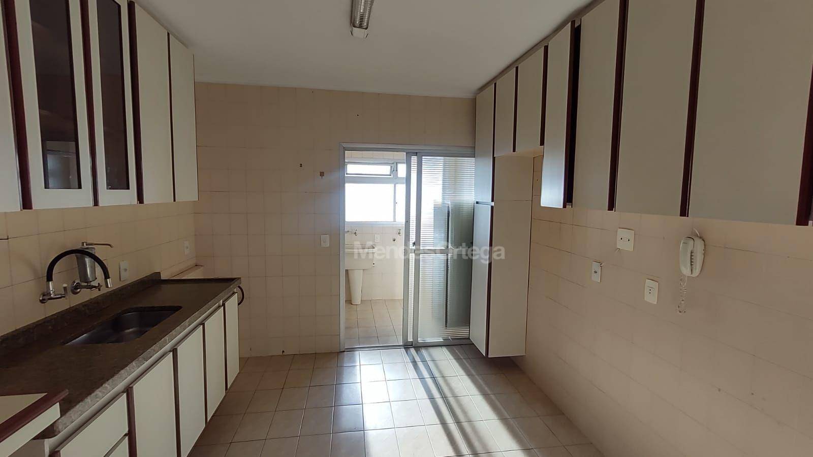 Apartamento para alugar com 3 quartos, 90m² - Foto 3