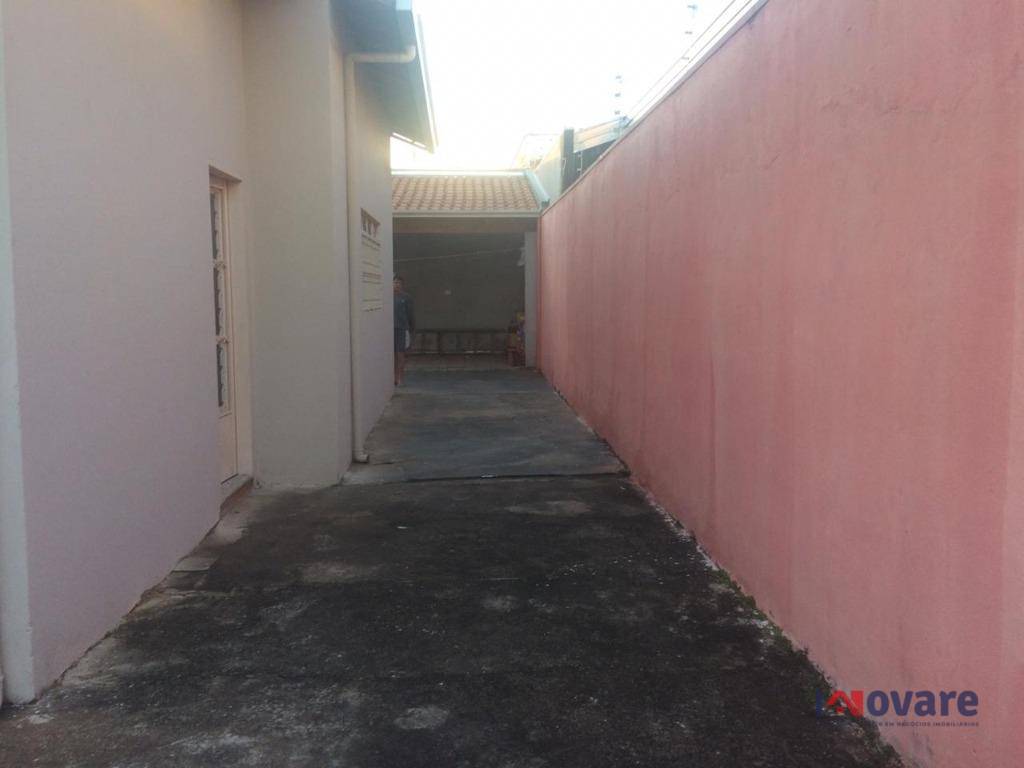 Casa à venda com 2 quartos, 100m² - Foto 2