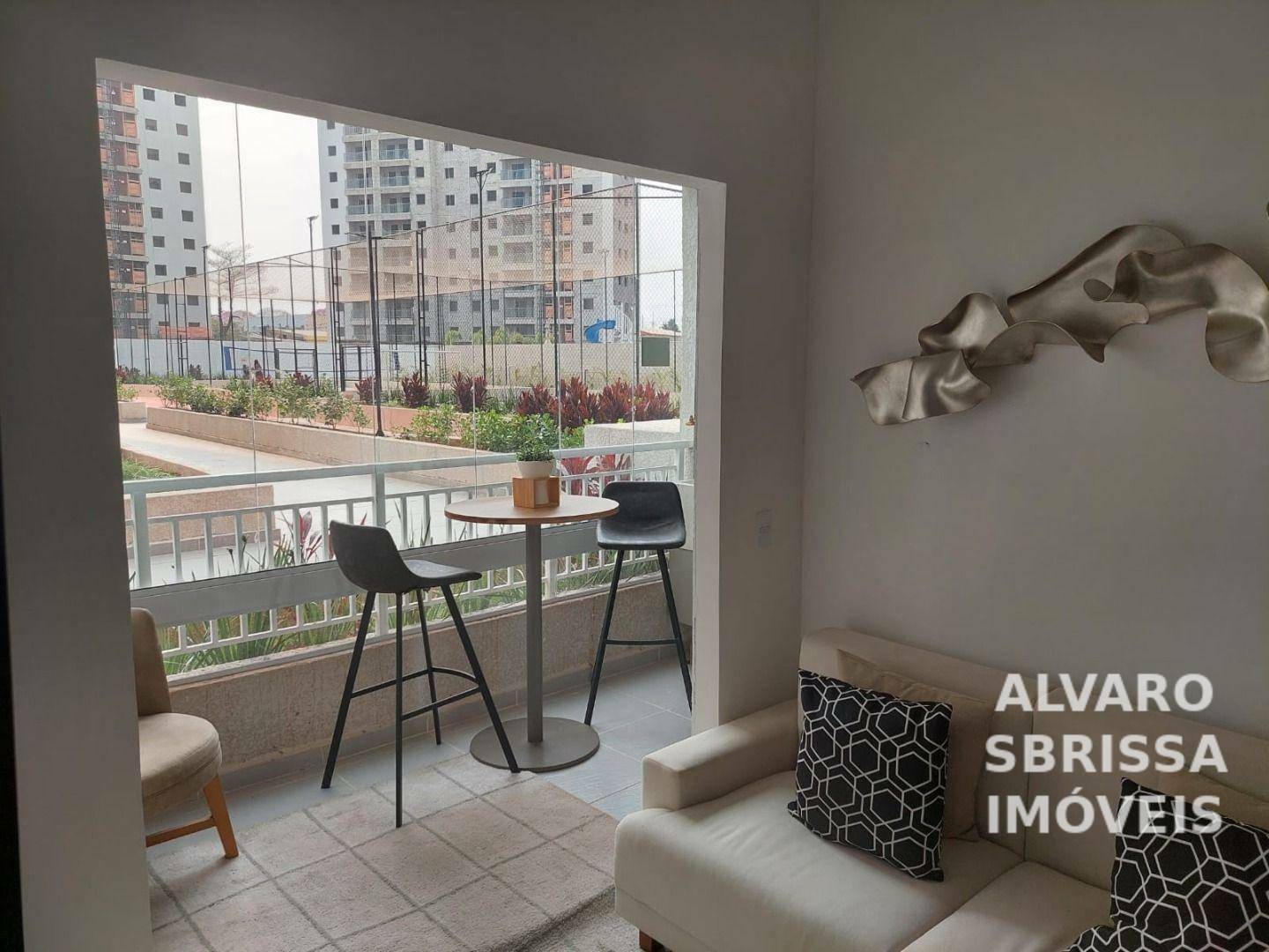 Apartamento à venda com 2 quartos, 56m² - Foto 1