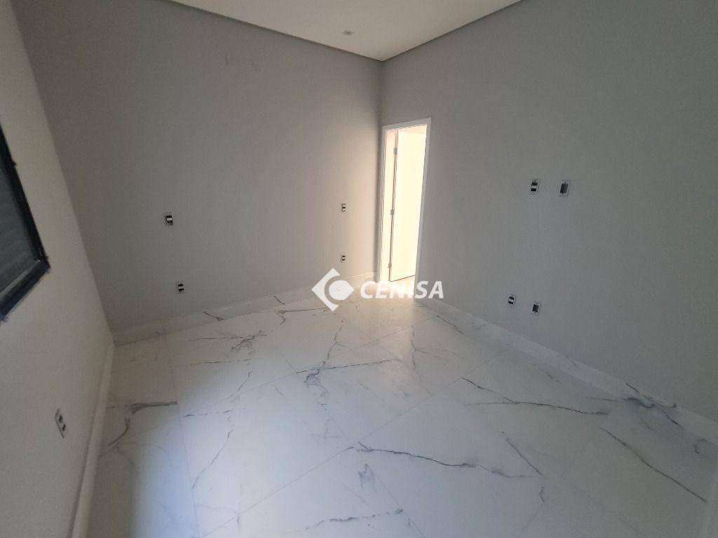 Casa à venda com 3 quartos, 206m² - Foto 27