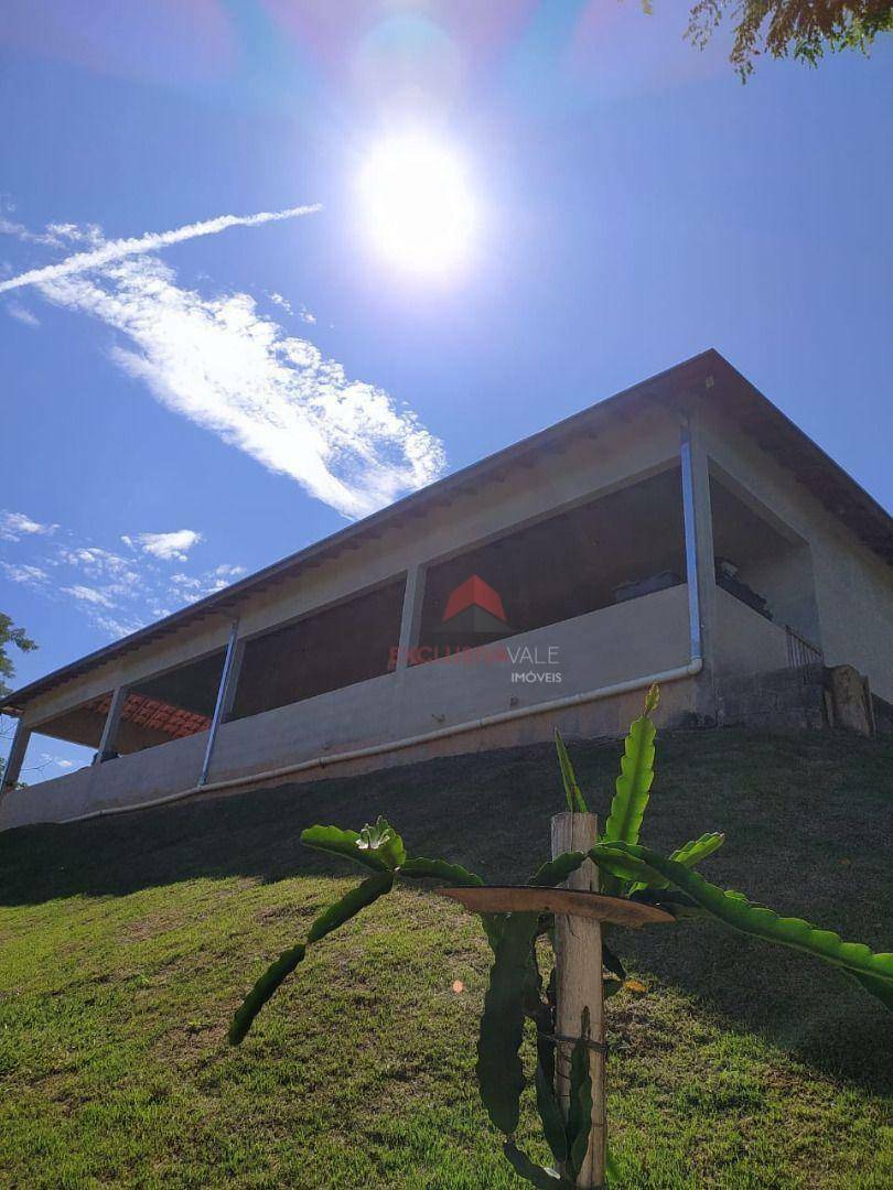 Chácara à venda com 4 quartos, 214m² - Foto 14
