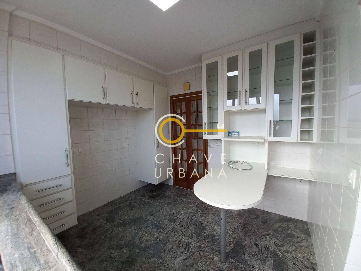 Apartamento à venda e aluguel com 3 quartos, 120m² - Foto 9