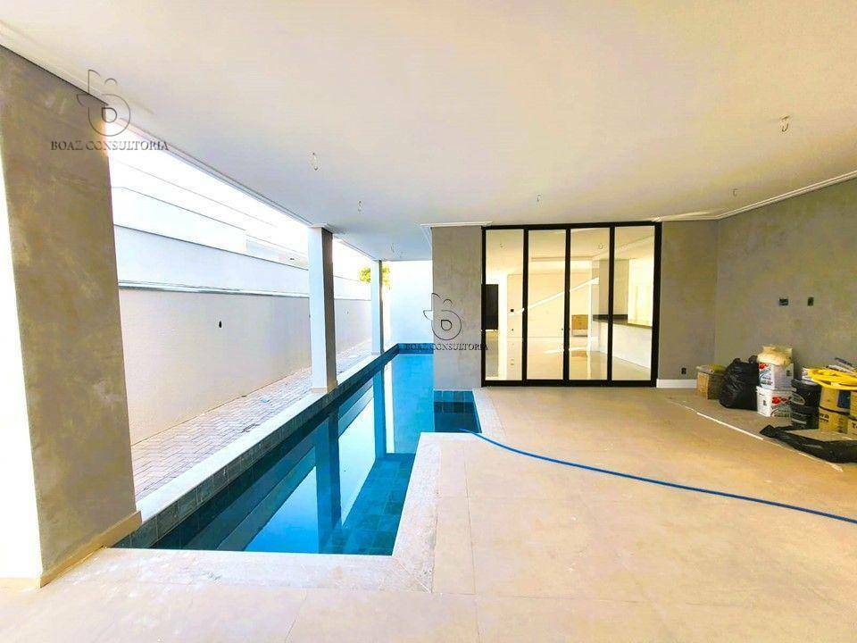 Casa de Condomínio à venda com 4 quartos, 416m² - Foto 2