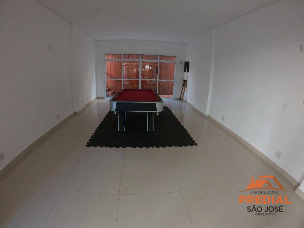 Apartamento para alugar com 3 quartos, 82m² - Foto 13