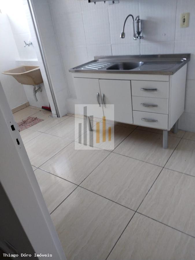 Apartamento à venda com 2 quartos, 48m² - Foto 6