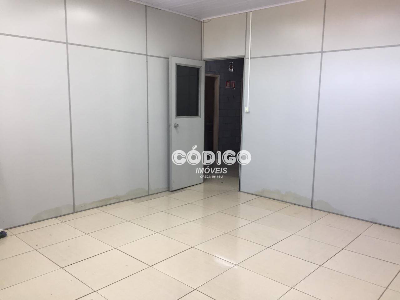 Depósito-Galpão-Armazém para alugar, 600m² - Foto 2