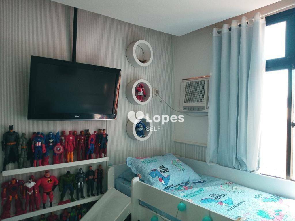 Apartamento à venda com 2 quartos, 68m² - Foto 5