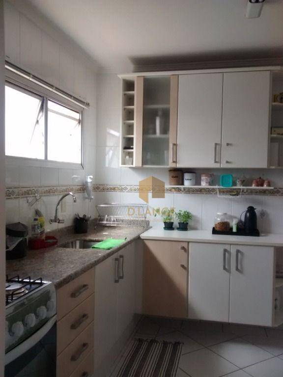 Apartamento à venda com 3 quartos, 97m² - Foto 5