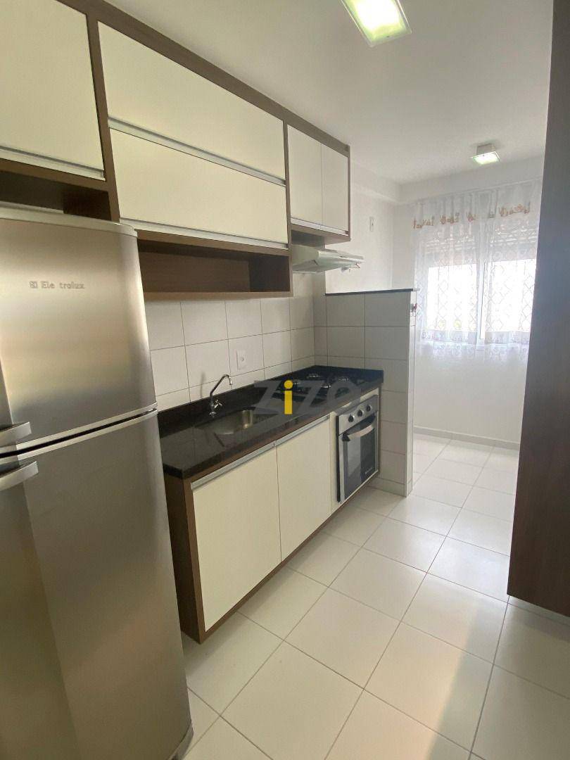 Apartamento à venda com 2 quartos, 65m² - Foto 6