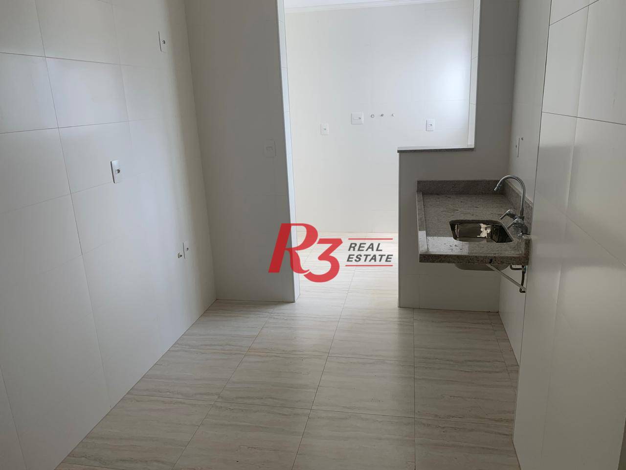 Apartamento à venda com 3 quartos, 131m² - Foto 9