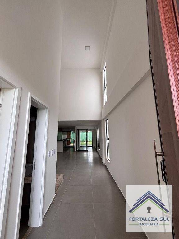 Casa à venda com 3 quartos, 140m² - Foto 3