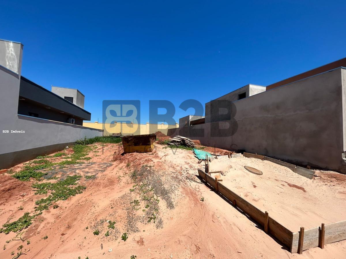 Terreno à venda, 322m² - Foto 1