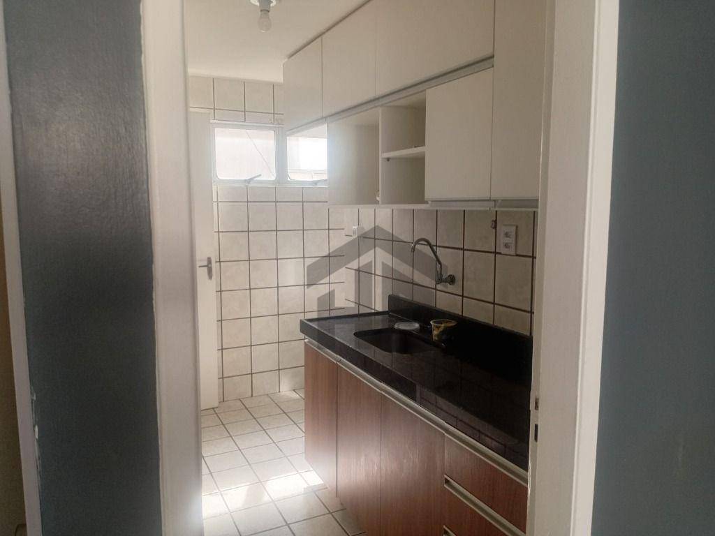 Apartamento à venda com 2 quartos, 60m² - Foto 11