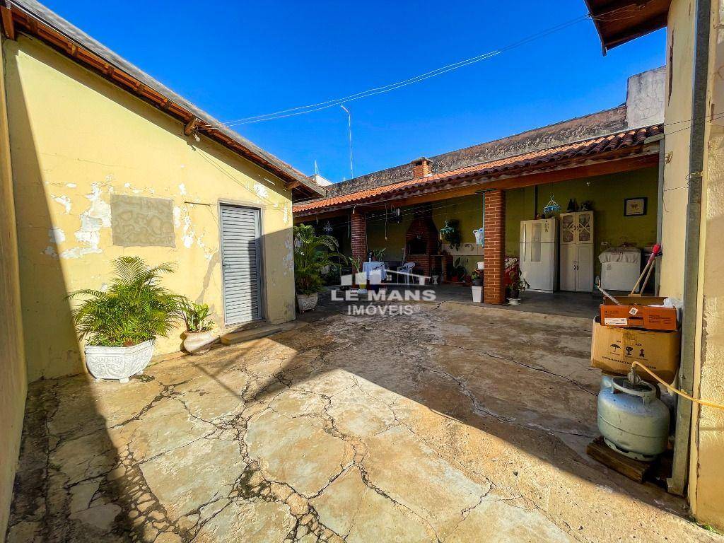 Casa, 3 quartos, 182 m² - Foto 3