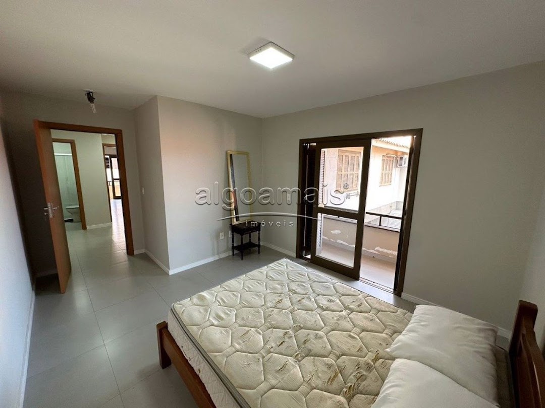 Casa à venda com 3 quartos, 105m² - Foto 12