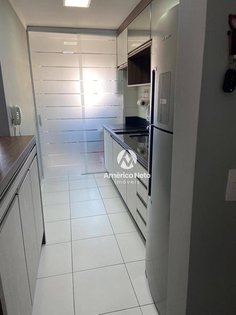 Apartamento à venda com 2 quartos, 67m² - Foto 12