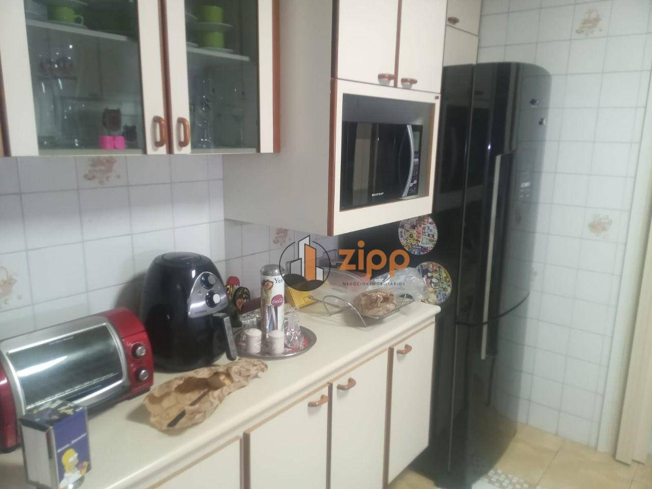 Apartamento à venda com 3 quartos, 72m² - Foto 2