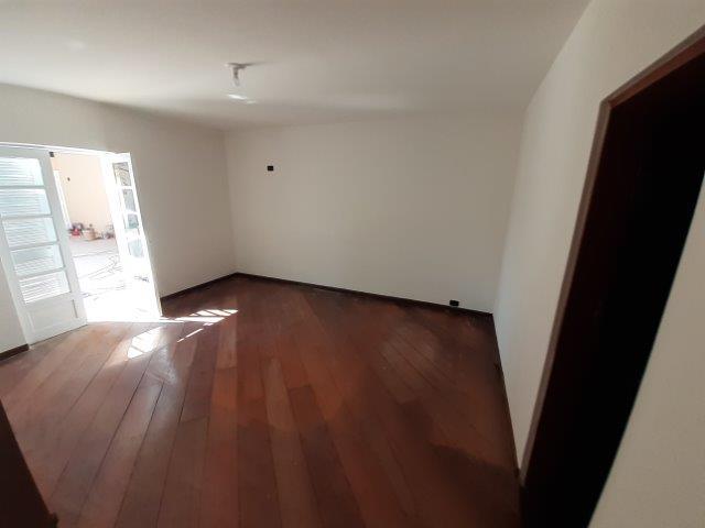 Casa à venda com 4 quartos, 350m² - Foto 13