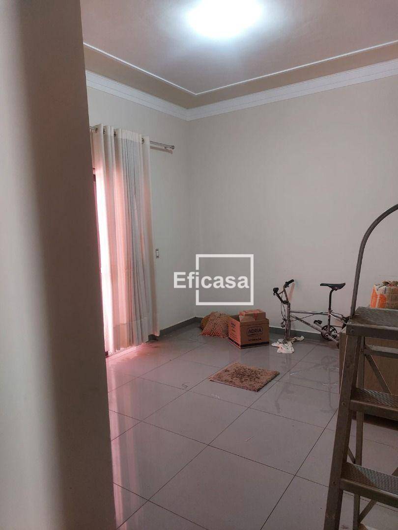 Casa à venda com 3 quartos, 136m² - Foto 12